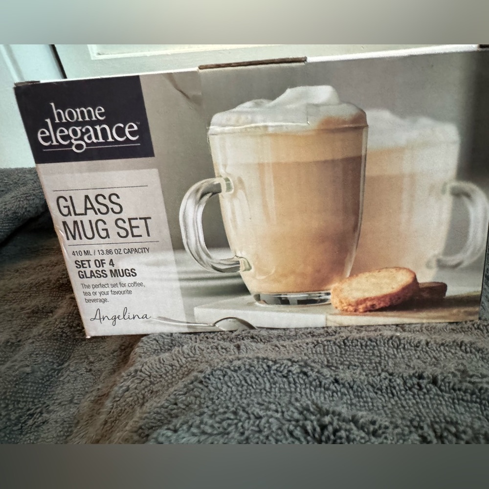 Brand new mug set